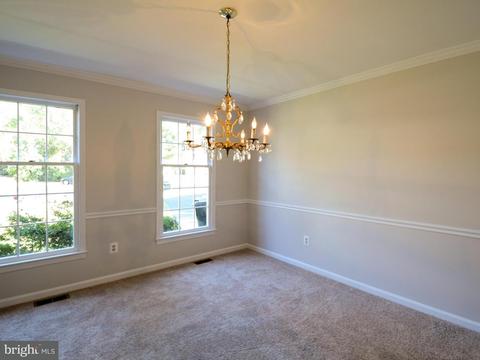 7821 Odell St, Springfield, VA 22153 photo 9