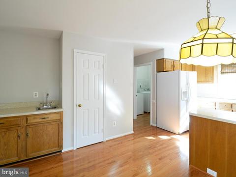 7821 Odell St, Springfield, VA 22153 photo 6