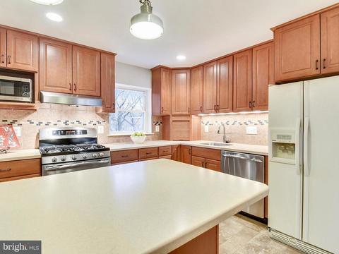 6324 Kellogg Dr, Mclean, VA 22101 photo 9