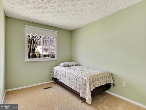 7317 Husky Ln, Springfield, VA 22151 photo 13