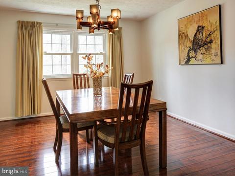 1237 Lorene Dr, Pasadena, MD 21122 photo 4