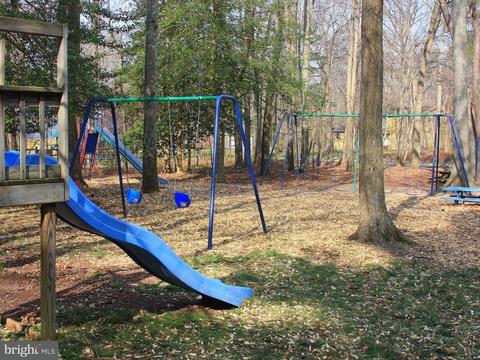 1237 Lorene Dr, Pasadena, MD 21122 photo 23