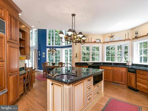 4010 Cloverland Dr, Phoenix, MD 21131 photo 3
