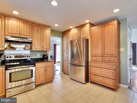11411 Catalina Ter, Silver Spring, MD 20902 photo 7