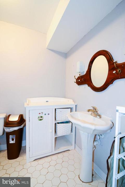12110 Cedarbrook Ln, Laurel, MD 20708 photo 22