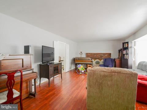 12110 Cedarbrook Ln, Laurel, MD 20708 photo 5