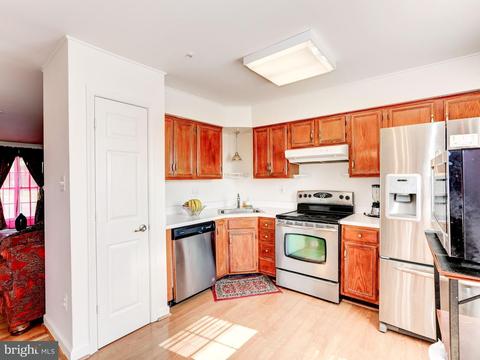 6430 View Point Ct, Frederick, MD 21703 photo 8