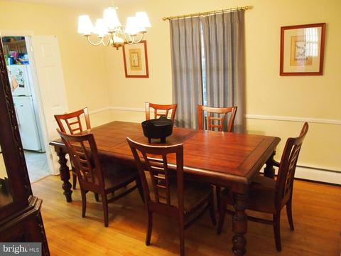 363 Dutch Ship Ct, Pasadena, MD 21122 photo 2