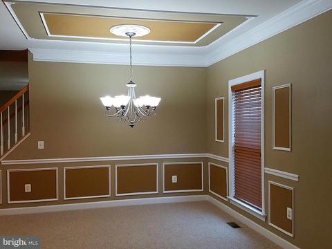 18483 Quantico Gateway Dr, Triangle, VA 22172 photo 4