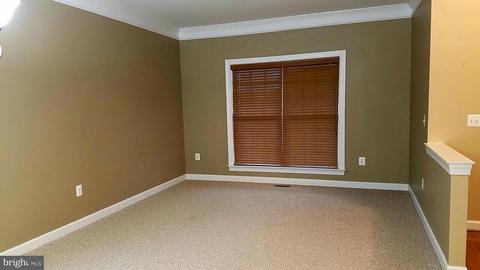 18483 Quantico Gateway Dr, Triangle, VA 22172 photo 3