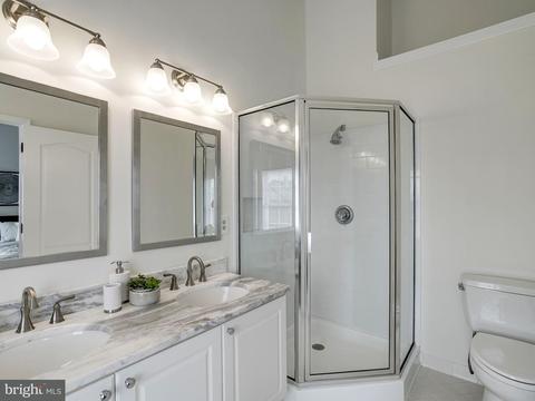 12007 Edgemere Cir, Reston, VA 20190 photo 11