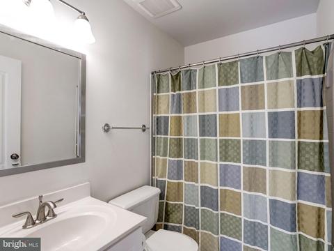 12007 Edgemere Cir, Reston, VA 20190 photo 13