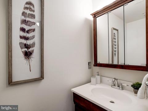 12007 Edgemere Cir, Reston, VA 20190 photo 16