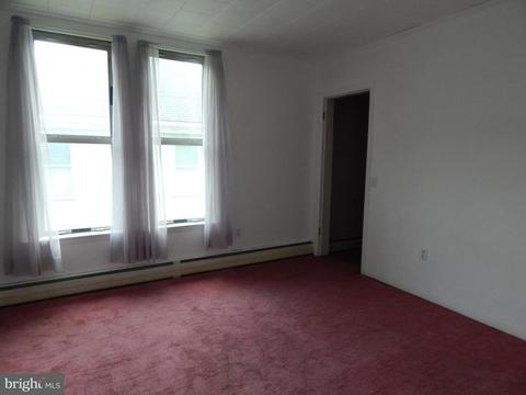 80 Main St E, Lonaconing, MD 21539 photo 13