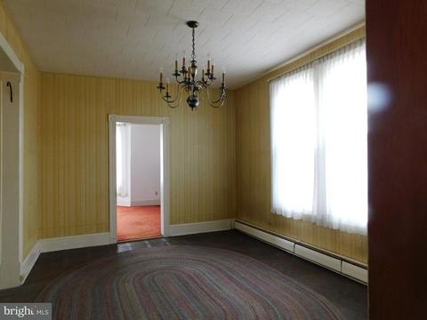 80 Main St E, Lonaconing, MD 21539 photo 8