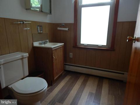 80 Main St E, Lonaconing, MD 21539 photo 19