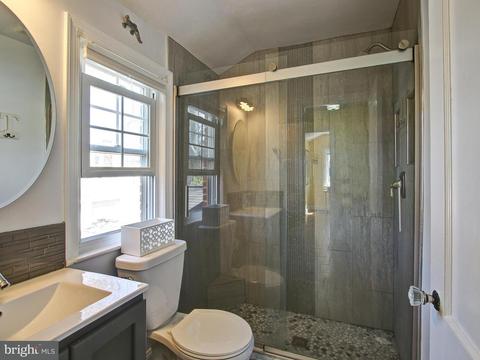 305 E Franklin Ave, Silver Spring, MD 20901 photo 23