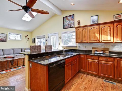 305 E Franklin Ave, Silver Spring, MD 20901 photo 17