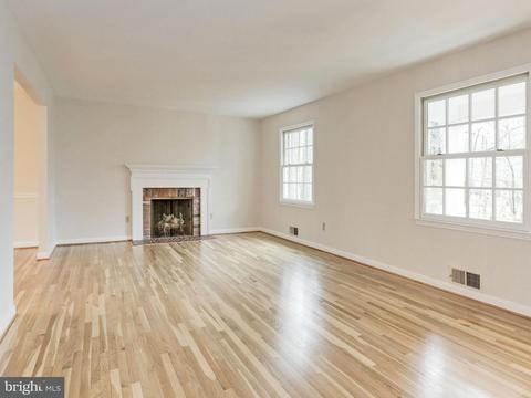 12004 Canter Ln, Reston, VA 20191 photo 5