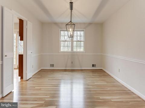 12004 Canter Ln, Reston, VA 20191 photo 8