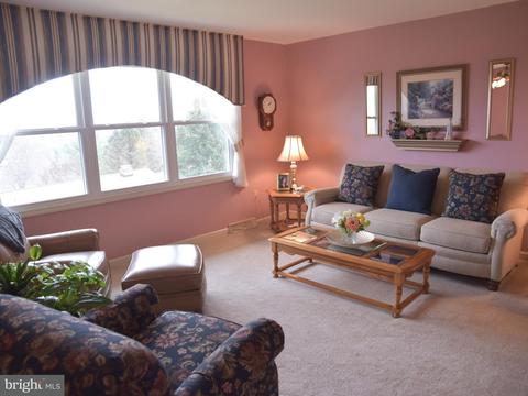 210 Opal Ave, Westminster, MD 21157 photo 3
