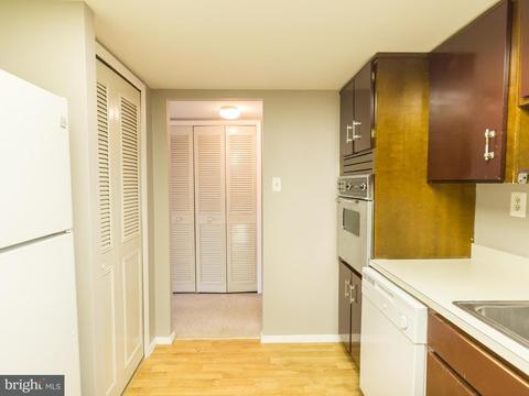 686 Shore Dr, Joppa, MD 21085 photo 7
