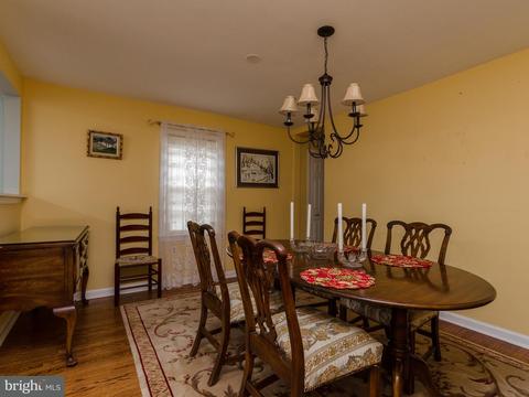 876 Lichtenthal St, Delran, NJ 08075 photo 12