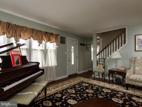 876 Lichtenthal St, Delran, NJ 08075 photo 7