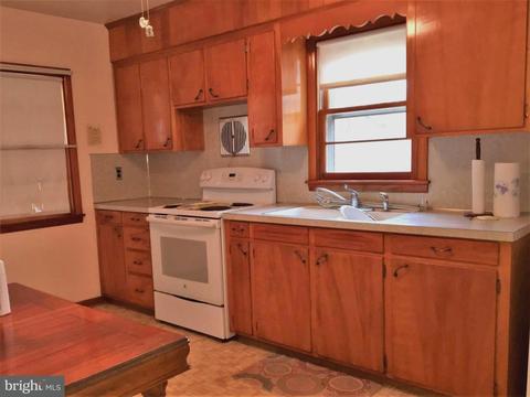 4504 Maple Grove Rd, Hampstead, MD 21074 photo 9