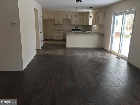 555 Alexander Ave, Maple Shade, NJ 08052 photo 5