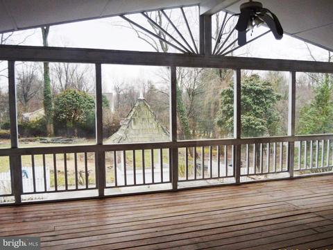 17111 Clear Creek Dr, Silver Spring, MD 20905 photo 12