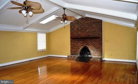 17111 Clear Creek Dr, Silver Spring, MD 20905 photo 8
