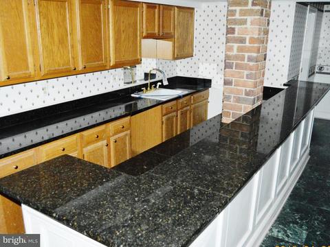 17111 Clear Creek Dr, Silver Spring, MD 20905 photo 15
