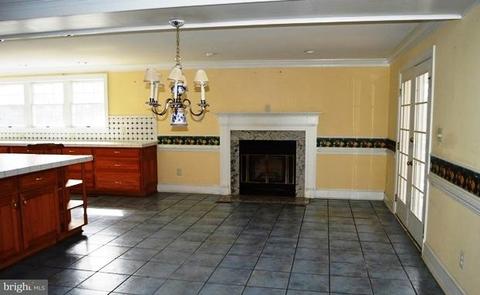 17111 Clear Creek Dr, Silver Spring, MD 20905 photo 7