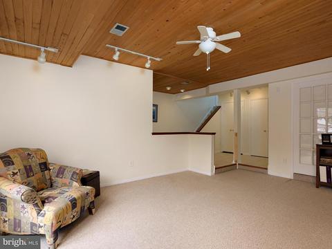 9403 Clocktower Ln, Columbia, MD 21046 photo 5