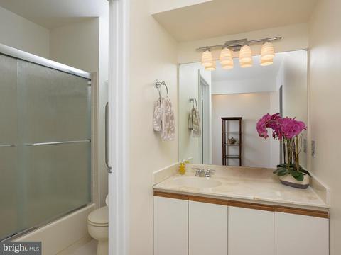 9403 Clocktower Ln, Columbia, MD 21046 photo 13