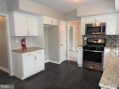 84 Democrat Rd, Mickleton, NJ 08056 photo 2
