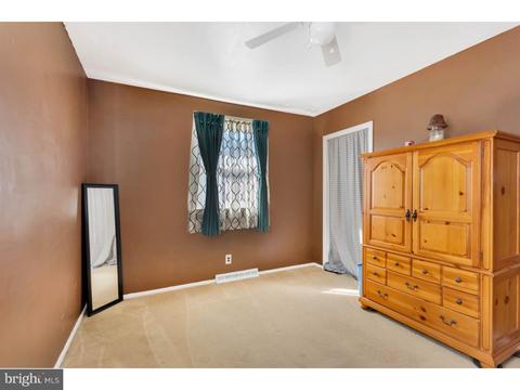 8 Walter Dr, Williamstown, NJ 08094 photo 17