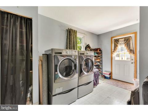 8 Walter Dr, Williamstown, NJ 08094 photo 13