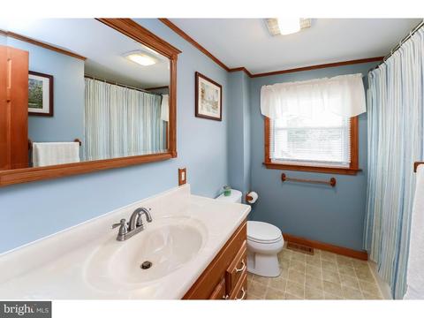 327 E Holly Ave, Pitman, NJ 08071 photo 12
