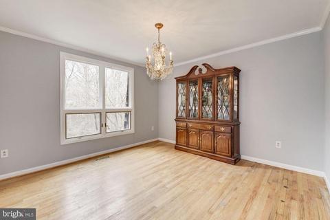 8161 E Beach Dr NW, Washington, DC 20012 photo 5