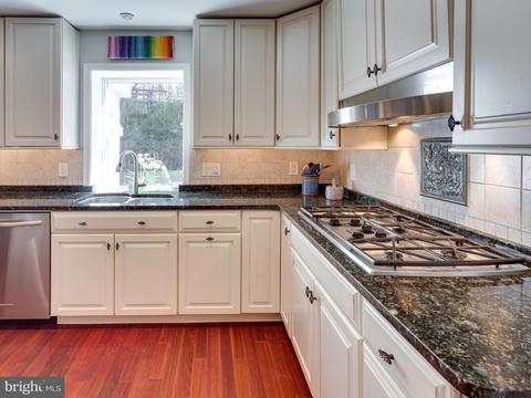 1219 Old Stable Rd, Mclean, VA 22102 photo 5