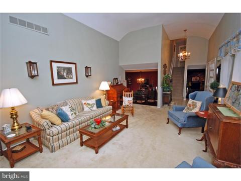 32 Exeter Rd, East Windsor Twp, NJ 08520 photo 2