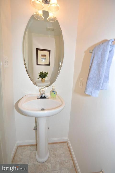 3922 Apple Orchard Dr, Pasadena, MD 21122 photo 20