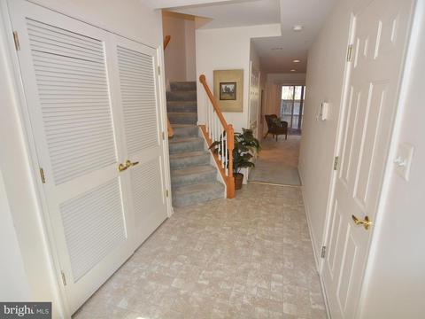 3922 Apple Orchard Dr, Pasadena, MD 21122 photo 3