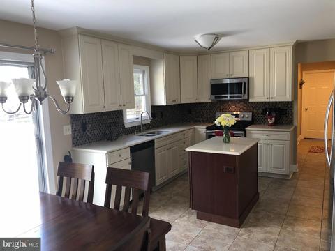 47 Airdrie Dr, Bear, DE 19701 photo 3
