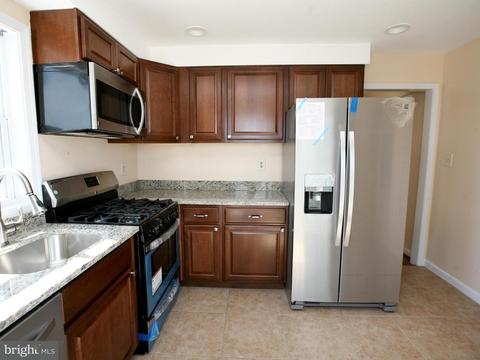 340 Compton Ave, Laurel, MD 20707 photo 4