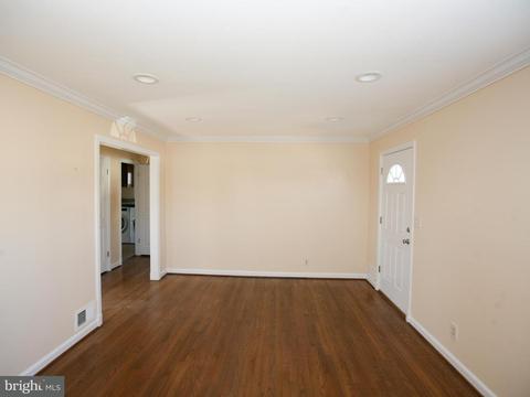 340 Compton Ave, Laurel, MD 20707 photo 2