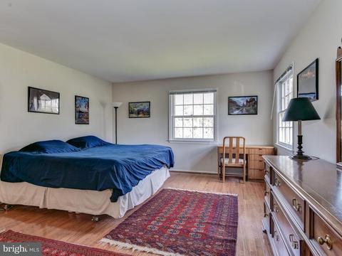912 Ridge Dr, Mclean, VA 22101 photo 16