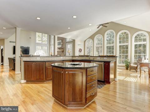 4205 Sequoia Dr, Westminster, MD 21157 photo 12